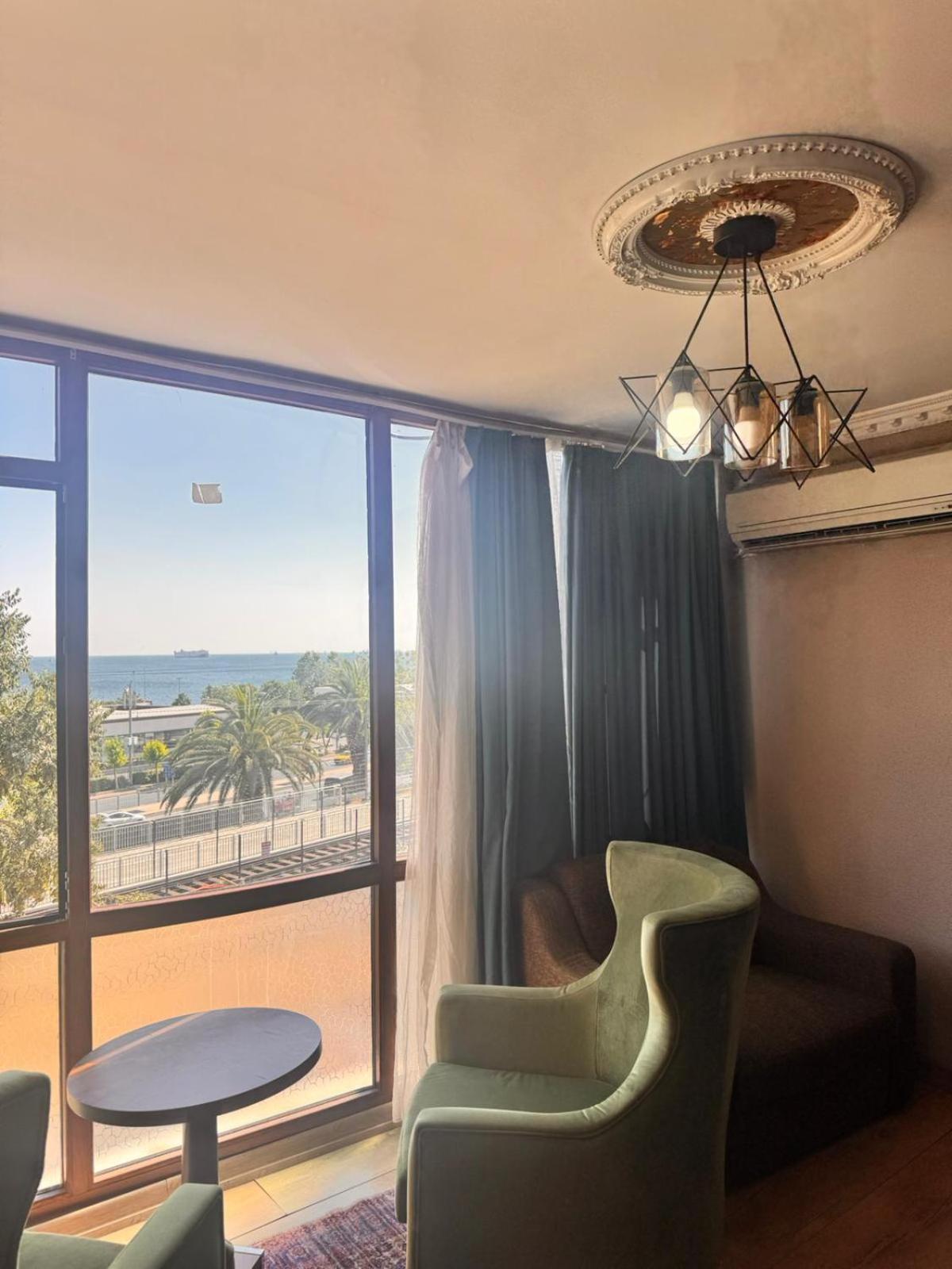 Golden Palace Sea View Hotel